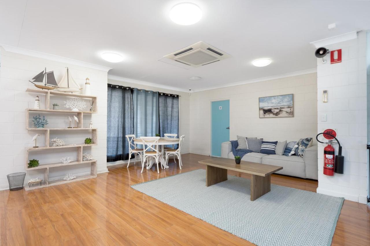Standard Room with Shared Bathroom - Double + Single bed