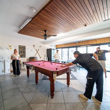 Seaside Lodge Hostel Townsville- Right Next To Coles, 2 Mins Walk To Strand & Cbd- Passport Required-3